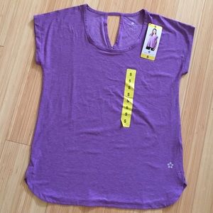 Athletic short sleeve t-shirt